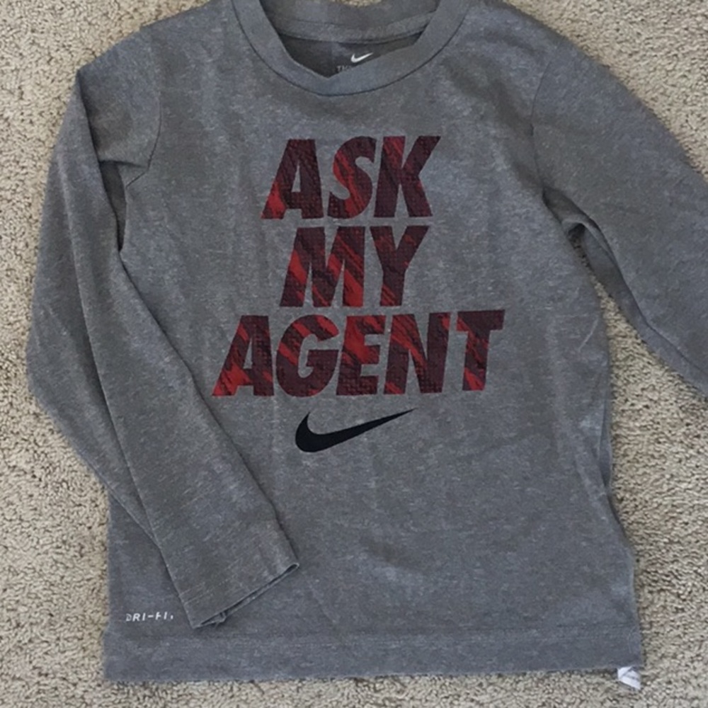Boys Nike long-sleeve top